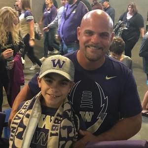 Meet your Posher, Travis